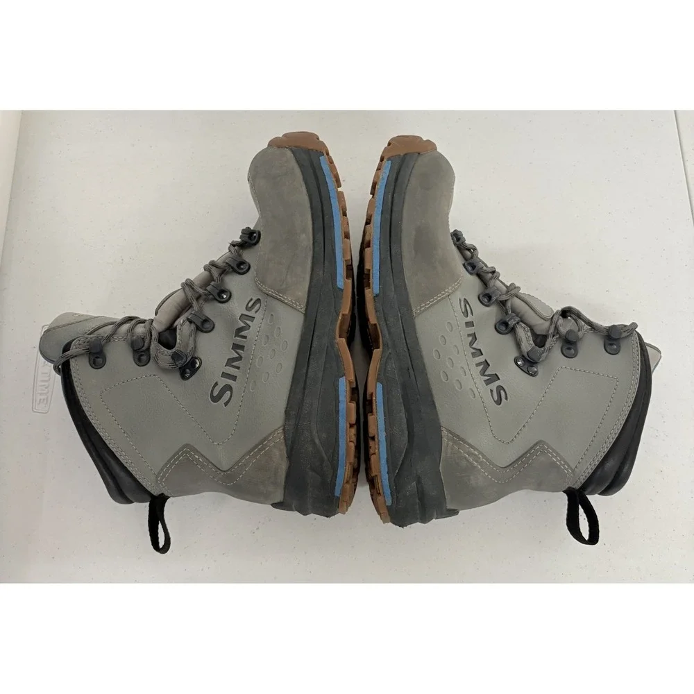 Simms Men's Wading Boots Size 9 Gray/Blue Fly Fishing Shoes Rubber Soles